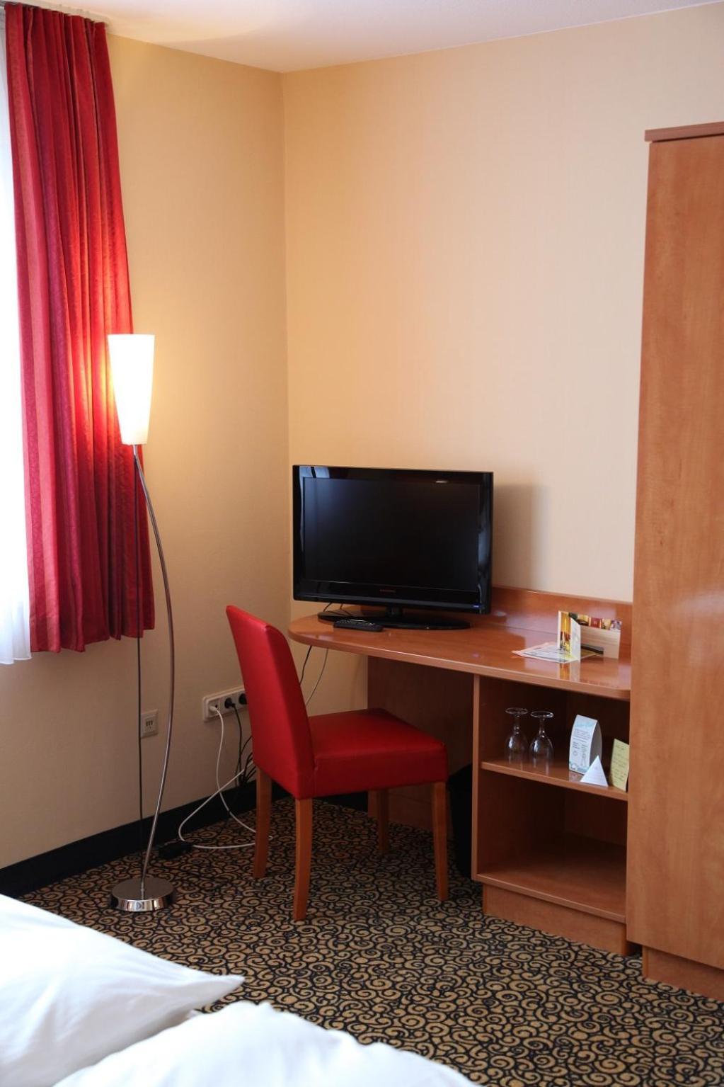 Hotel Matthias Gnarrenburg Ruang foto