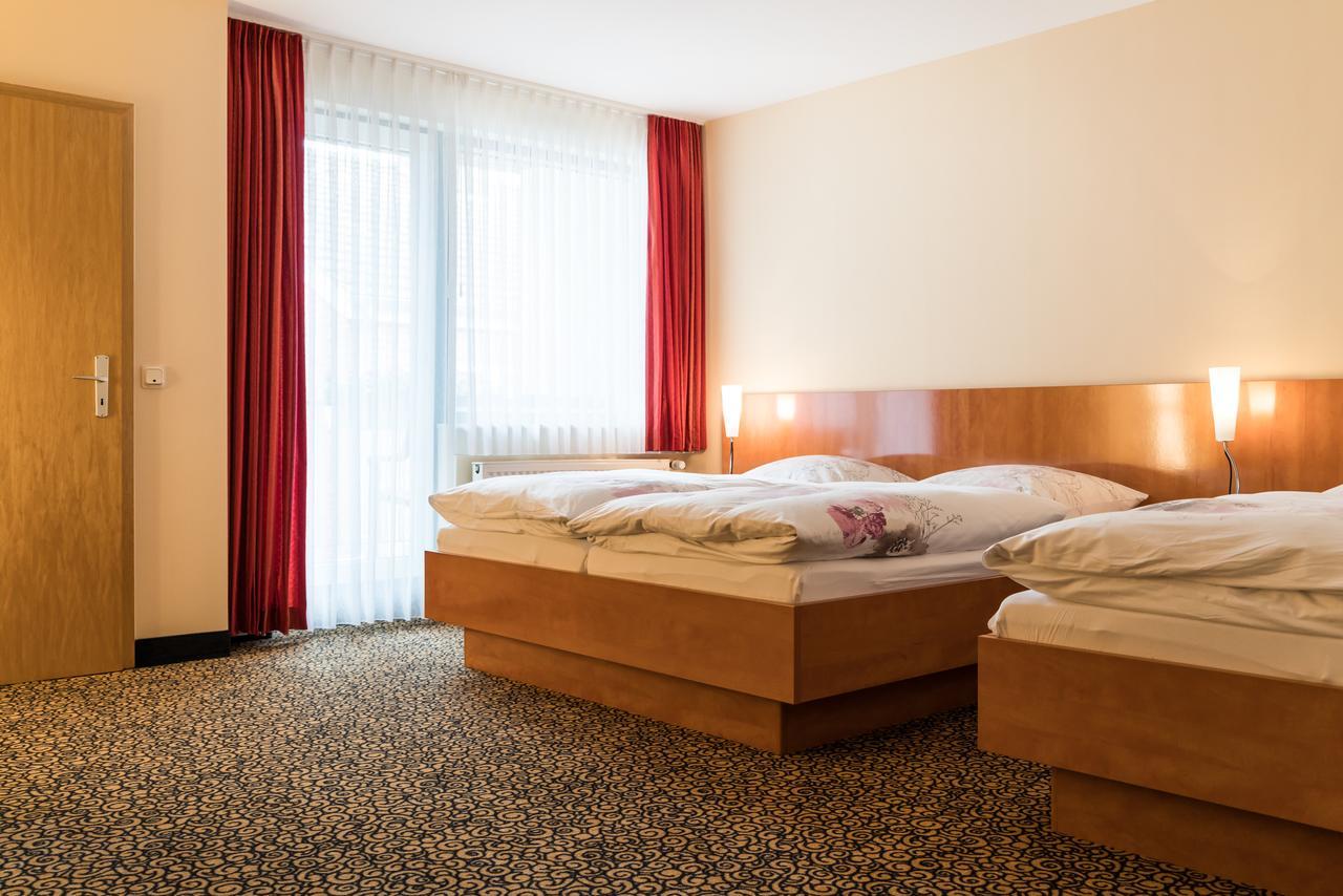 Hotel Matthias Gnarrenburg Bagian luar foto